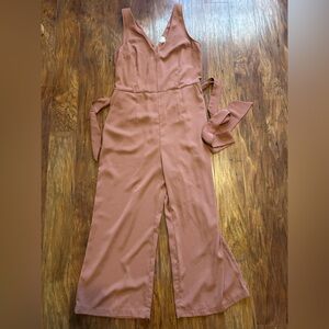 A New Day Peach Women’s Romper Jumpsuit Size Large V-Neck Sleeveless Tie Belt